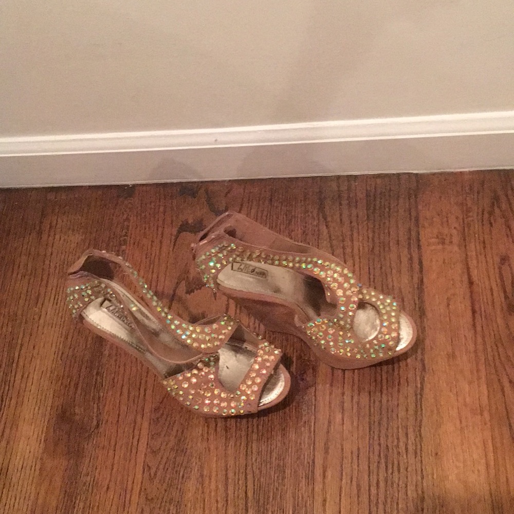 Shoes 👠 - Picture 4 of 4